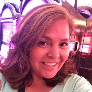 Meet your Posher, Cristina